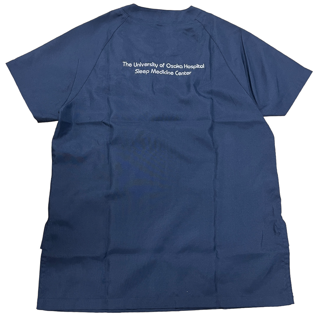 刺繍入りスクラブ