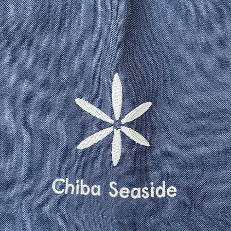 ロゴ刺繍アップ