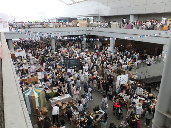 東京蚤の市 渋谷不動産エージェント