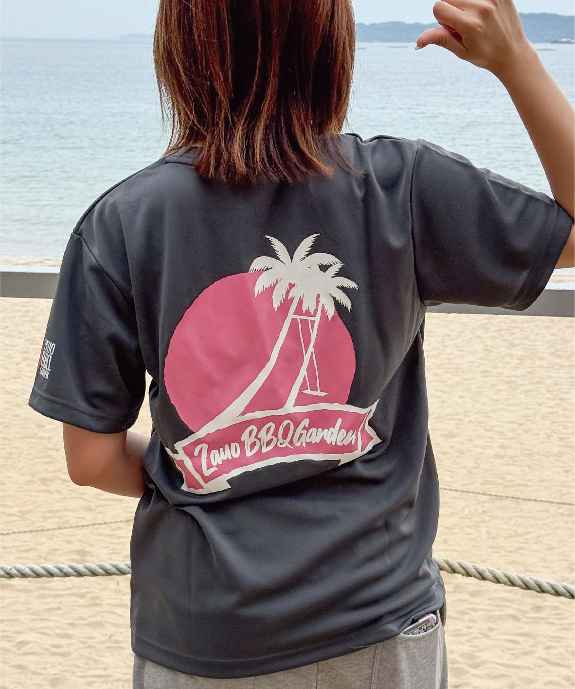 仕上がったTシャツスタッフ着用 仕上がったTシャツスタッフ着用